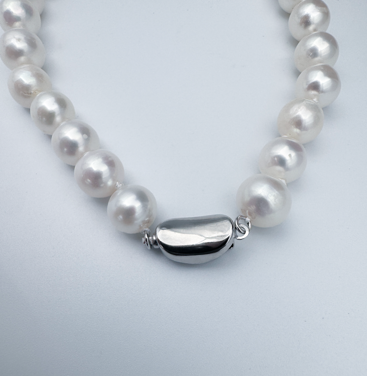 Freshwater Cultured Pearls Necklace Aurora Series Pure White AAA-Grade（8mm-9mm）